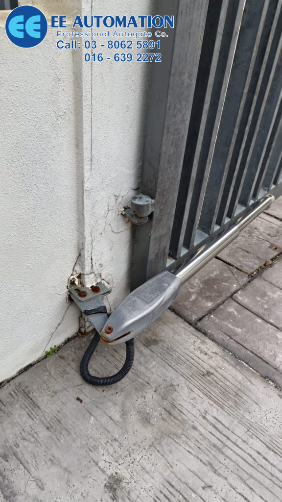 Baiki Swing Autogate Bangi