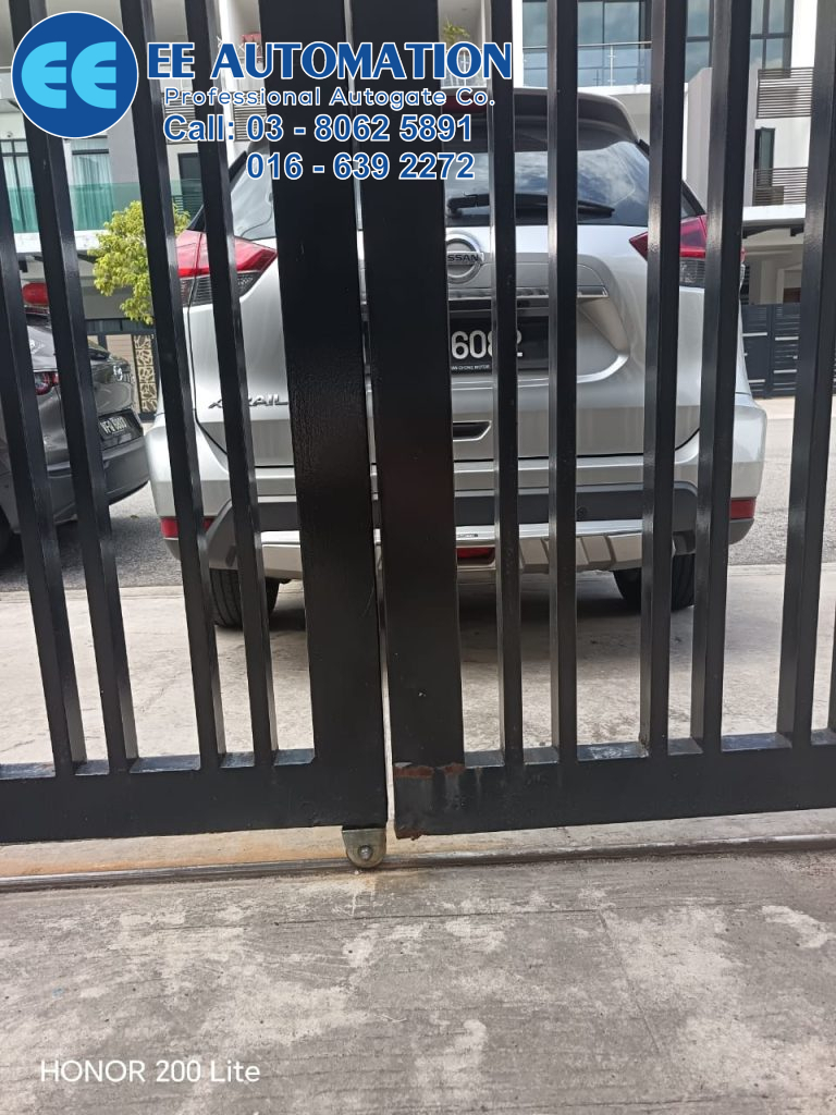 Folding Auto Gate Wheel Repair Bangi