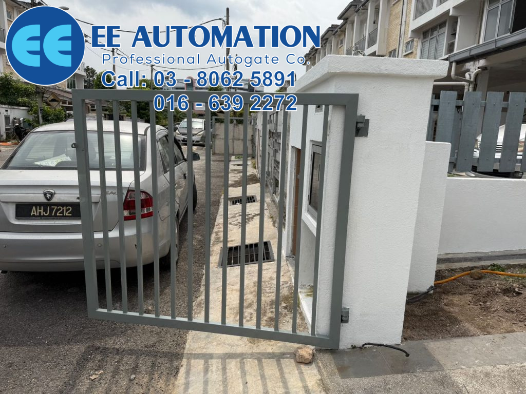 Pasang Autogate Baru Jalan Kebun