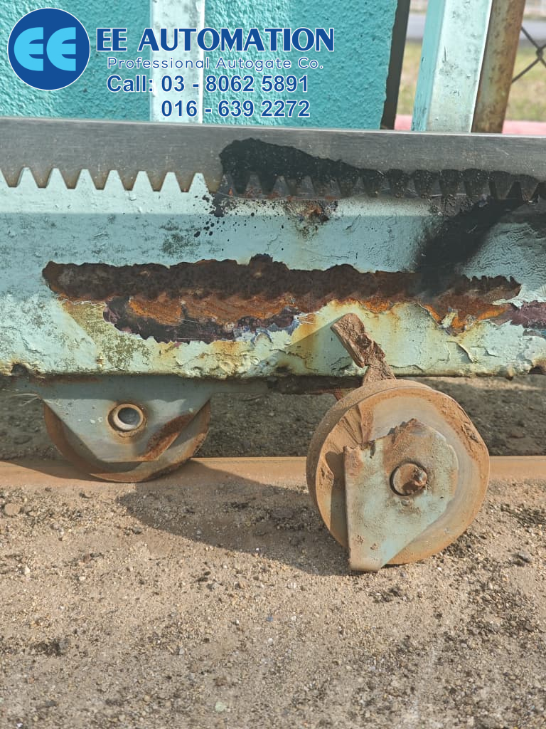 Sliding Auto Gate Roller Repair Shah Alam