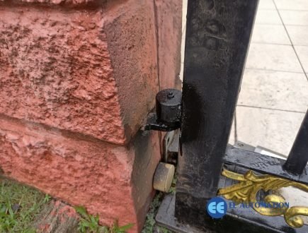 bearing hinges
